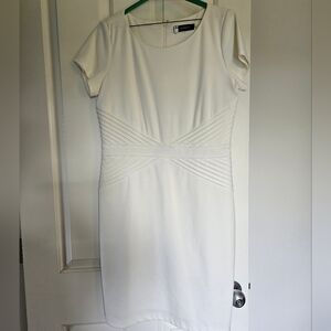 Ellen Tracy white dress, flattering size 10
